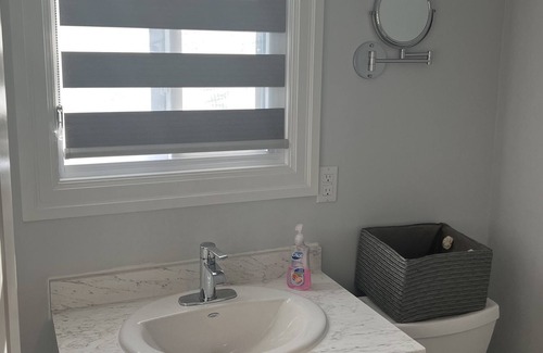 Amherstburg Cottage | Comfy Cottage