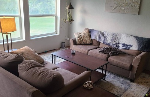 Benton City House | Comfy Country Bungalow