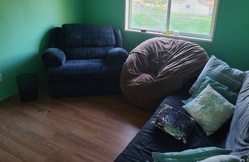 Benton City House | Comfy Country Bungalow