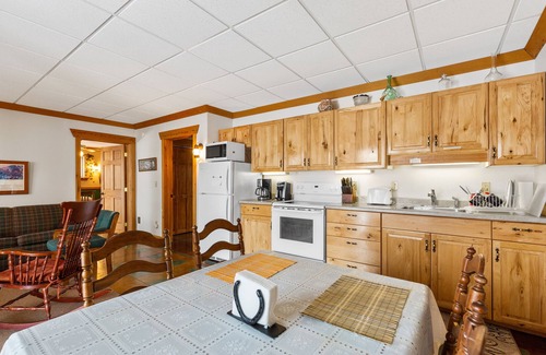 Bozeman Condo | Comfy Country Condo (West) on 10 Acres between Bozeman & Big Sky