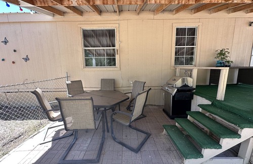 Kirtland House | Comfy country home for the whole family with private patio and BBQ.