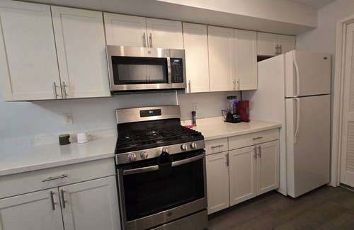 Largo Apartment | Comfy, Cozy and Conveniently Located