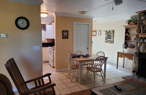 Ruidoso Cottage | COMFY, COZY COTTAGE! HOT TUB & FIREPLACE.CONVENIENTLY LOCATED