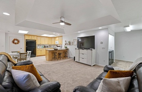 West Jordan House | Comfy Cul de sac Basement Apartment