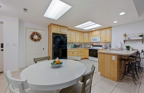 West Jordan House | Comfy Cul de sac Basement Apartment