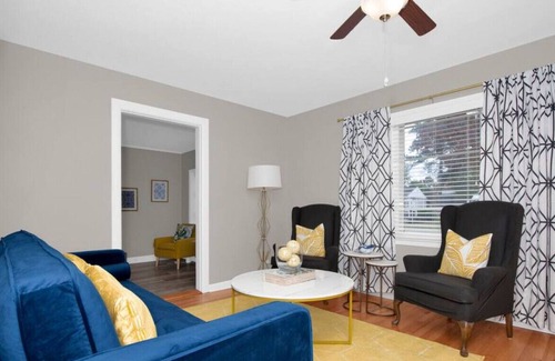 Fayetteville House | Comfy Gem - 2BR/1Ba + Covered Deck + Workout Space