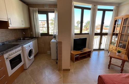 Cruz de Humilladero Apartment | Comfy gem with private parking in Av. Carlos Haya