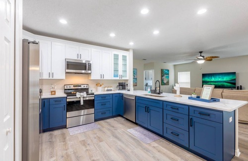 Poinciana House | Comfy & Getaway House w/Pool!