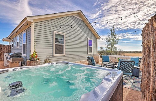 Fredericksburg House | Comfy Hill Country Haven with Private Hot Tub!