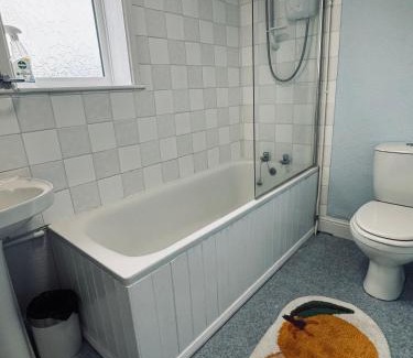 Sutton-on-Sea Apartment | Comfy Holiday Home & Beach Hut