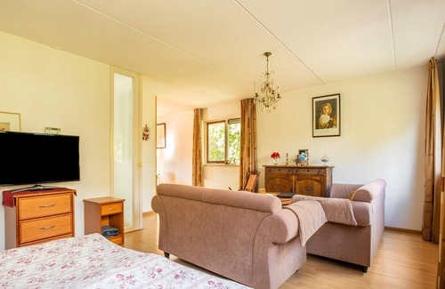 Hoorn House | Comfy holiday home in Hoorn with French balcony