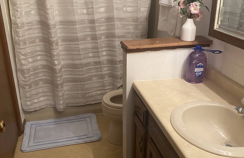 Rockford House | Comfy Home for 8 Guests
