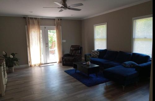 Woodfield House | Comfy Home in a Great Location!