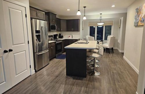 Regina Villa | Comfy Home in Harbour Landing - Regina