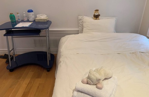 Aurora House | Comfy Home in the heart of Aurora , ON