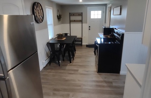 North Tonawanda House | Comfy home located between Buffalo and Niagara Falls