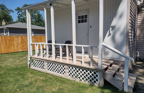 North Tonawanda House | Comfy home located between Buffalo and Niagara Falls