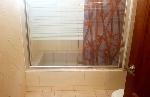 Seru Mahuma Cabin | Comfy Hotel Room at Island House Curacao close to Curacao International Airport.