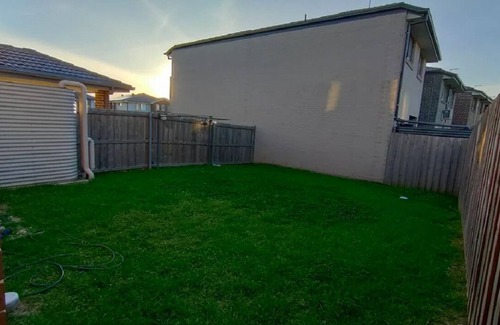 Schofields House | Comfy house facing Sports field