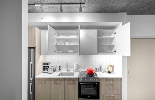 MIT Apartment | Comfy Kendall Square Studio w/Gym, walk to MIT by Blueground