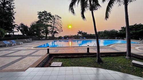Na Chom Thian Apartment | Comfy King Room with Private Beach and Ocean View