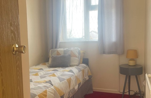 Letchworth House | Comfy letchworth Apartment by Leecroft Stays