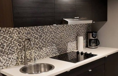 Gormley Apartment | Comfy lake nearby stay