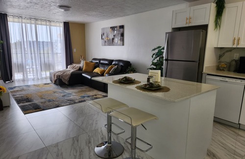 Plantation Condo | Comfy, lovely and relaxing apt. in Plantation.