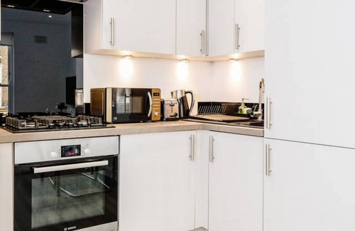 Notting Hill Apartment | Comfy Modern 2-Bed Notting Hill Portobello Apt