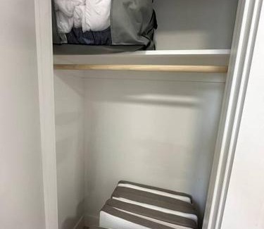 Harrison Apartment | Comfy NJ 2BR Close to Airport, Dream Mall & NYC