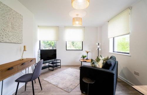 Taunton Apartment | Comfy One BR | Free Parking
