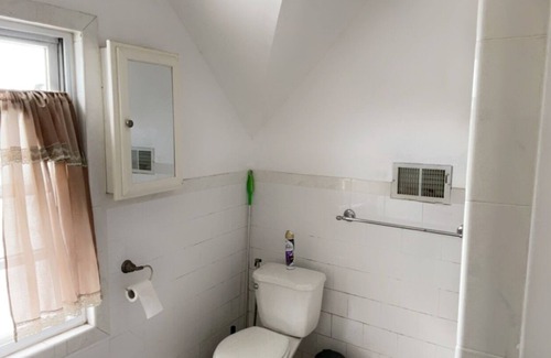 Jersey City House | Comfy Private Bedroom near JSQ PATH Station