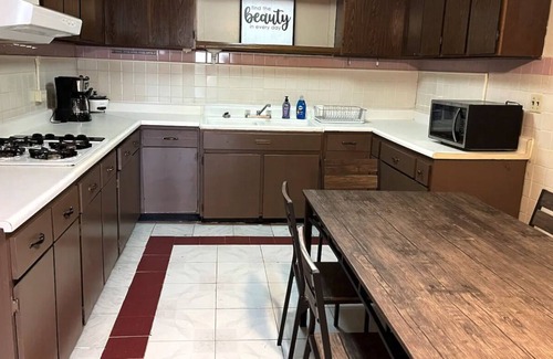 Tamuning Condo | Comfy Private Condo in Tumon with King Beds