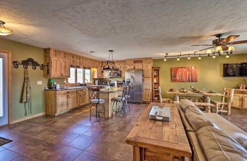 Boone Apartment | Comfy Ranch Apartment in New River Stables!