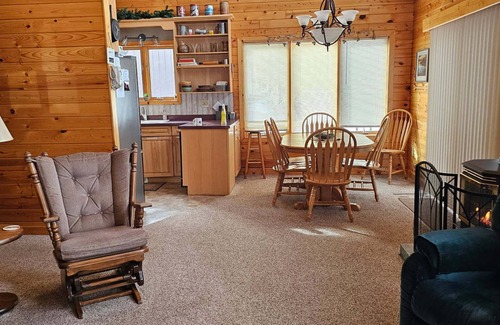 Birchwood House | Comfy, Serene Home with "Barndo Den" - ATV, FISH, PLAY, Relax!
