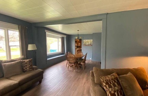 Wabash House | Comfy spacious 2 bedroom home a short walk to Honeywell