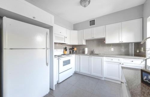 Northeast Miami Apartment | Comfy & Spacious Duplex w Top Amenities!
