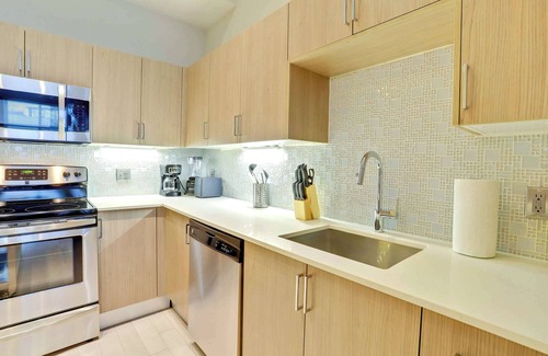 Aurora Highlands Apartment | Comfy & Splendid Apt Near Great Landmarks!