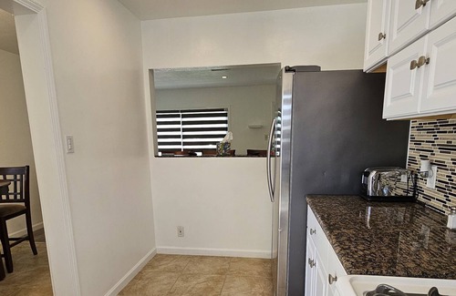 Reseda House | Comfy Stay Away From Home