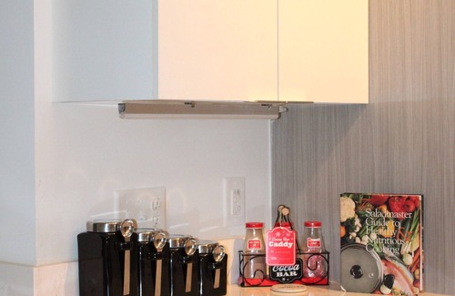 Cumberland Apartment | Comfy Stay In ATL, Truist Park 5min, Walking Distance To Food & Fun, Nearby DTN!