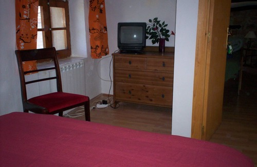 Fores Other | Comfy stone house with views on Trail of Cisters 110km Barcelona