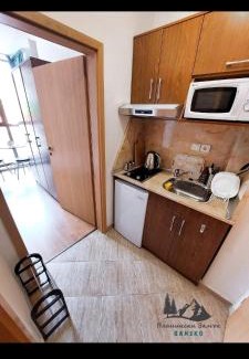 Old Town Apartment | Comfy Studio