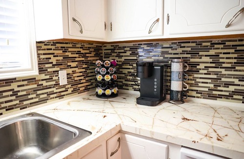 Lake Charles House | Comfy Townhouse near CASINOS, centrally located