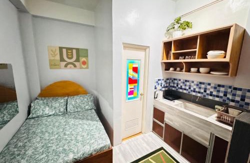Virac Apartment | Comfy Unit 1 BR Unit With Living Room at Sonia's Island Stay