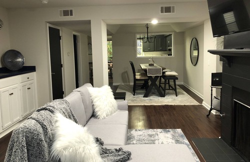 Sherwood Condo | Comfy, Updated, Convenient Condo Great for a Group or Family