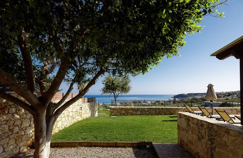 Skaleta Villa | Comfy Villa - Private Pool with Seaview - 500m by the sea