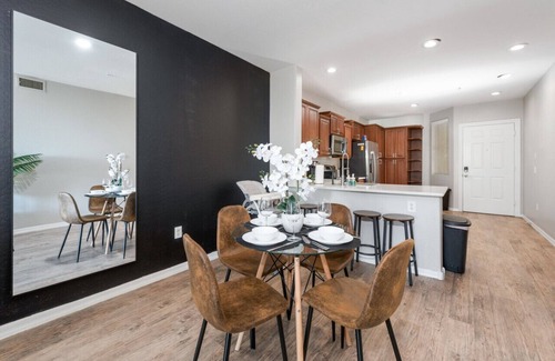 Tempe Apartment | Comfy2BR Near ASU|Pool, Gym & Pet-Frndly