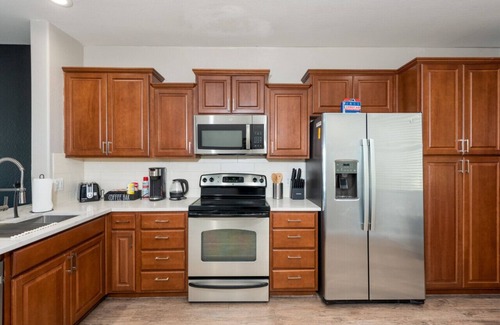 Tempe Apartment | Comfy2BR Near ASU|Pool, Gym & Pet-Frndly