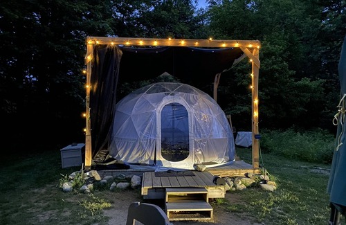 Jefferson RV Rental | ComfyDome Hill-Side Glamping