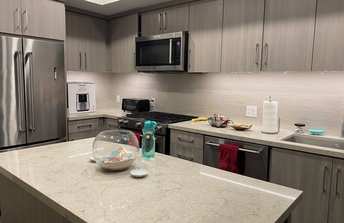 San Diego Apartment | Comic Con! Luxury Views Steps from Gaslamp Quarter Petco Park